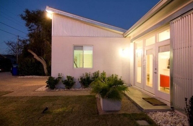 2 BR with Pool - Casa Mariposa