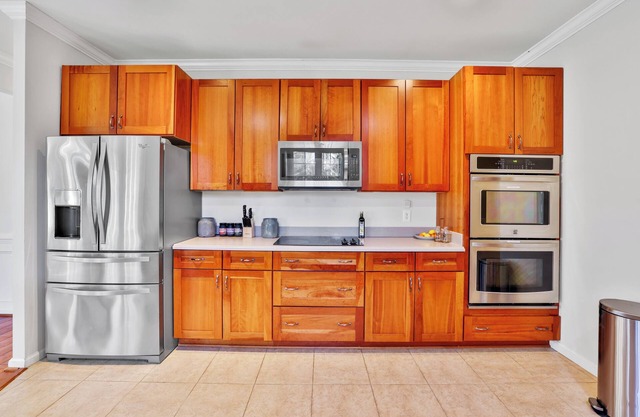 2 for 1: Spacious 5BR home w/attached apartment: 5mins to Nova's Best Vineyards!