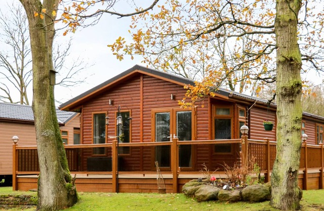 2 HAVERINGLAND HALL HOLIDAY LODGE PARK in Reepham, Norwich