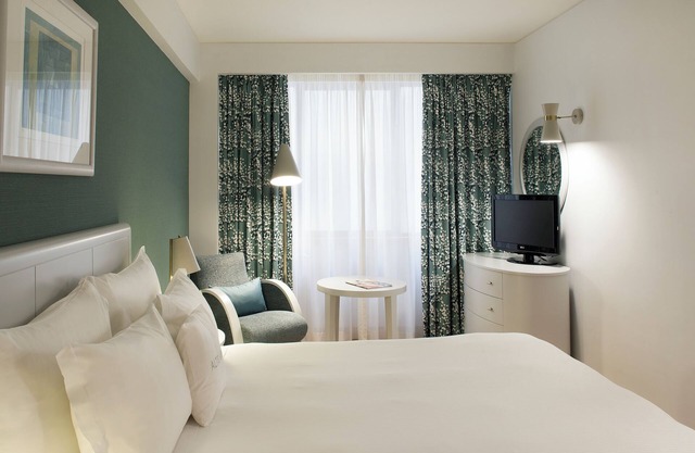 2 Homely Units Perfect for Groups at Altis Suites! w/Kitchenette, Pet-friendly!