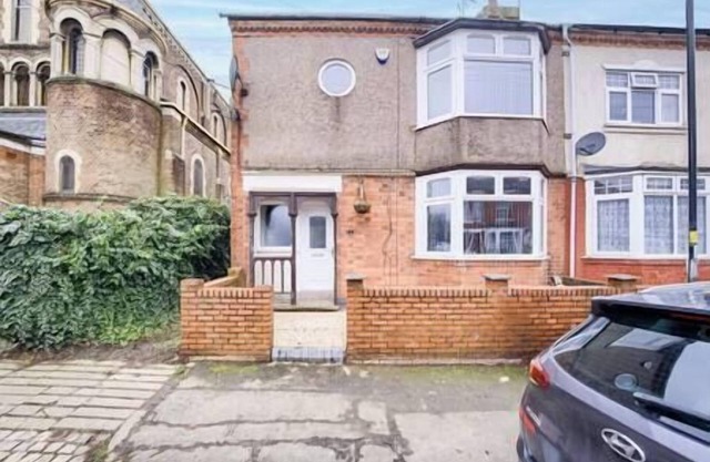 2 Kingsland Avenue 2KAC