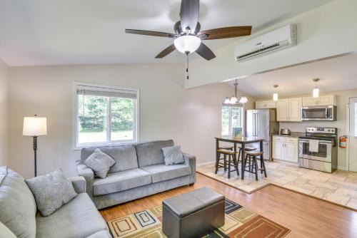 2 Mi to Warren Dunes Sawyer Apartment with Deck!