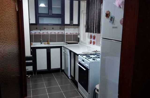 2 minutes from mtrobus avcilar Merkez, 2 dakika metrobus 3+1 full