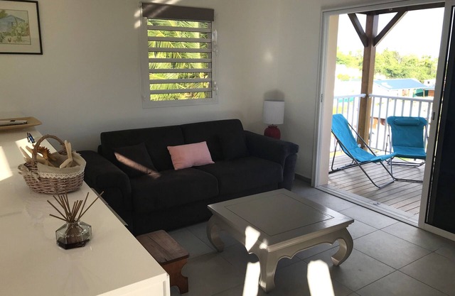 2 new twin villas near the sea in a calm and green setting