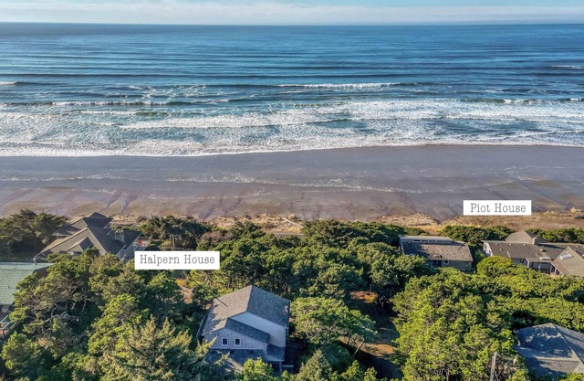 2 Ocean-View Homes, Beach Access, Private Neighborhood,Views From Ample Windows!