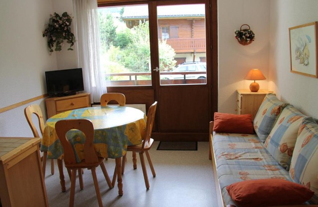 2 pièces avec balcon et parking à La Clusaz - FR-1-459-92