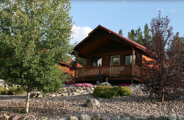 #2 - ROCKY MOUNTAIN CABIN – BEAUTIFUL PRIVATE SETTING, 6 MILES TO GLACIER PARK