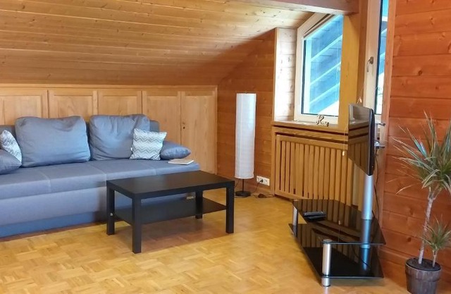 2-Zimmer DG-Apartment mit eigener Sauna