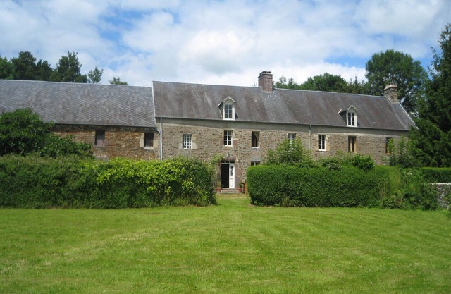 200 YEAR OLD FRENCH COUNTRY HOUSE