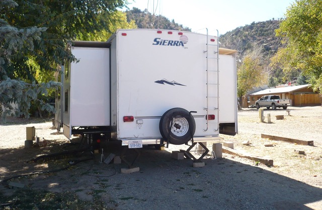 2007 Forest River Sierra 35ft Travel Trailer