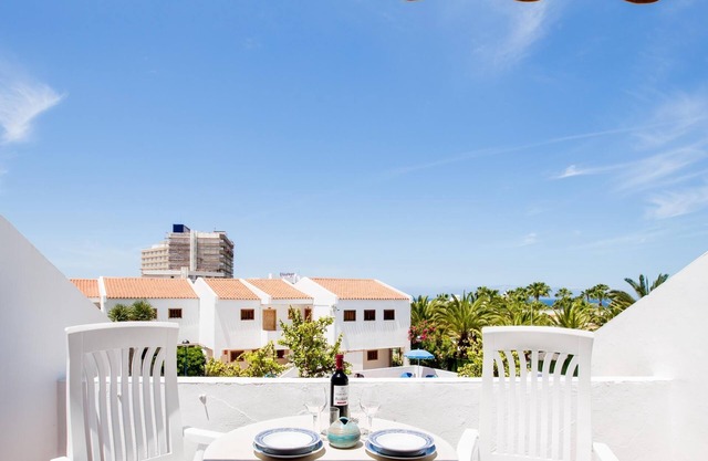 2007 Garden Chic, HEATED POOL!