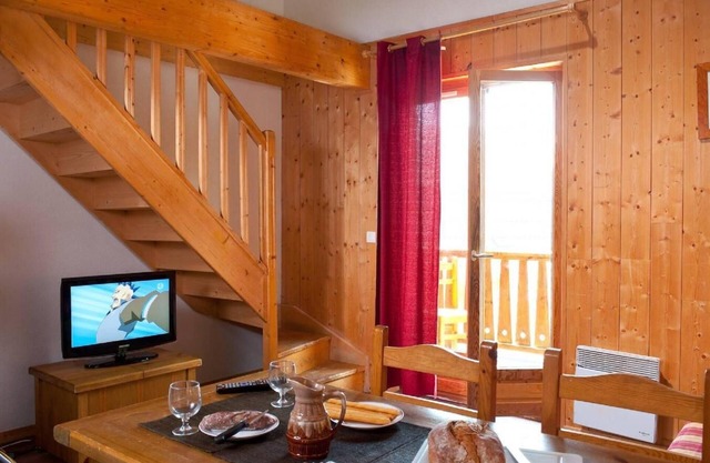 200m from ski slopes, fitness, swimming pool, terrace, balcony, parking, 35-40m²
