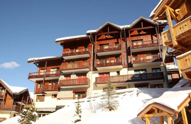 200m from ski slopes, 1st floor, fitness, balcony, tv, 55m², Les Menuires