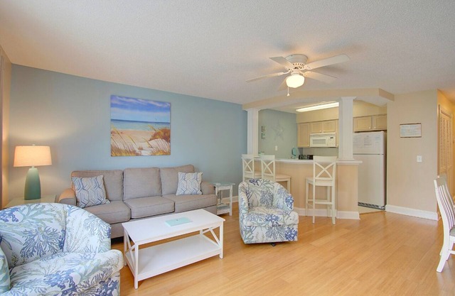 210-1 Colony II Beach/Golf Vibes 1 Bedroom Condo Only 1.9 Miles to Sunset Beach