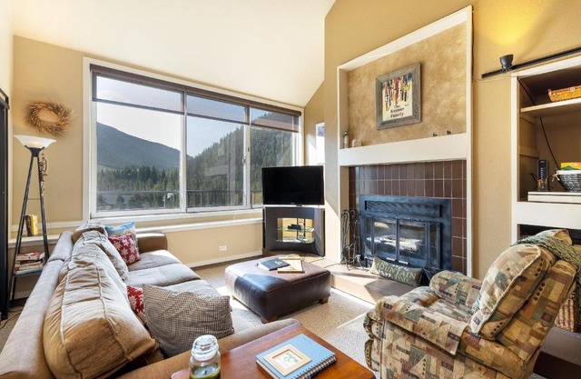 2105 The Pines condo