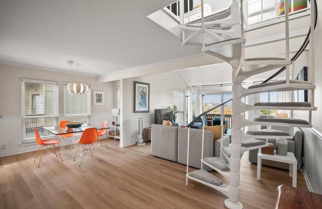 221 Tennis Villa
