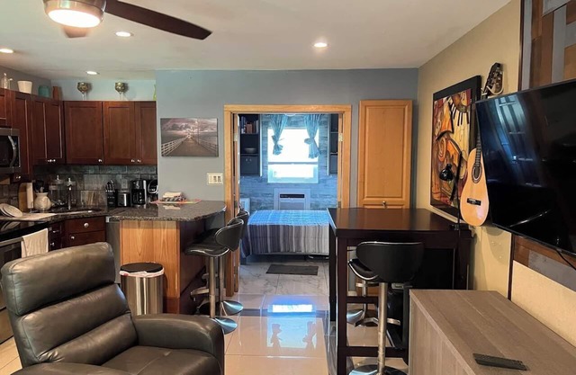 25% IN SEASON RATE REDUCTION!n