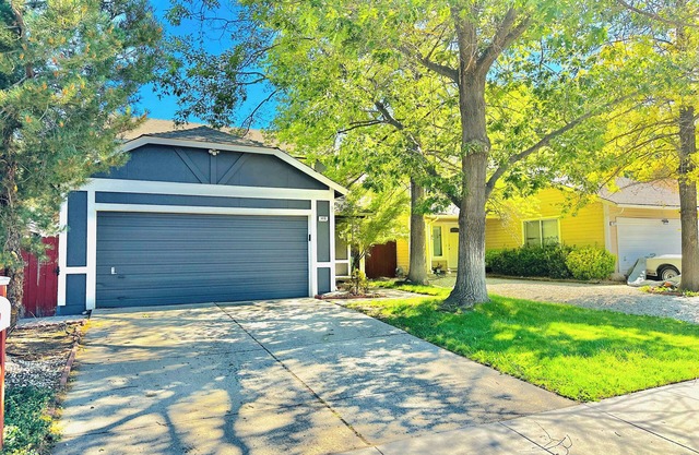 25 minutes to Tesla/Sleeps 9