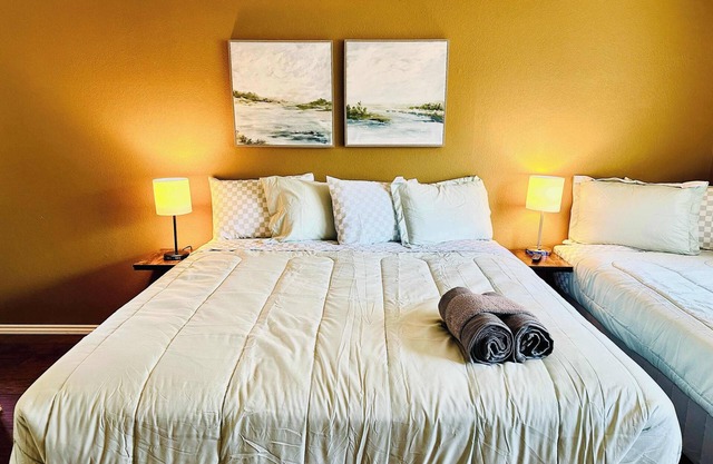 25 minutes to Tesla/Sleeps 9