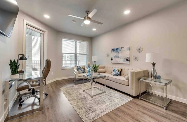 25% OFF MCK228 - 1BD Apt, Pool, Gym, HWY121 - McKinney