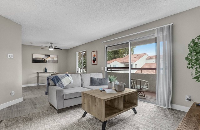 2BR/2BA | Relaxing Queen Suite Apartment