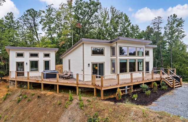 2BR Cabin with Private Indoor Pool and Hot Tub