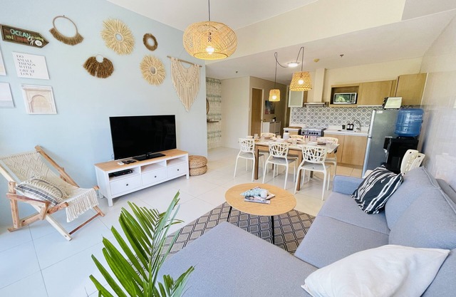 2BR Condo Pico De Loro Beach NEWLY RENOVATED with fast internet & netflix