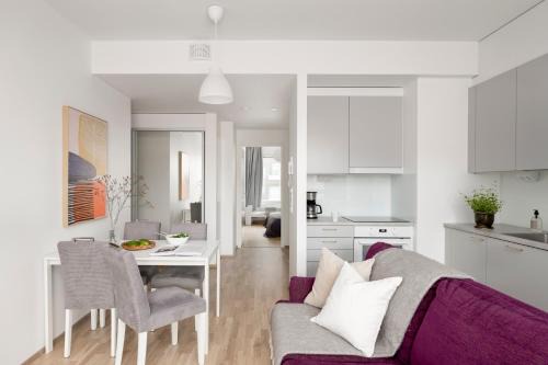 2BR design home 400 m from train station Tikkurila
