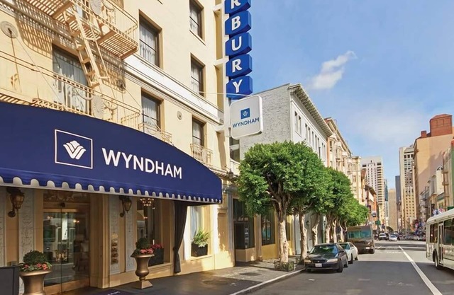 2br Presidential Condo -Golden Gate Bridge!