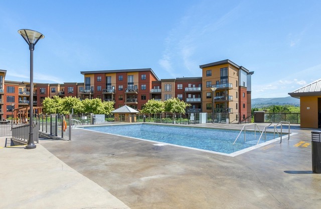 2BR Top Floor With Loft at Playa Del Sol Sleeps 8