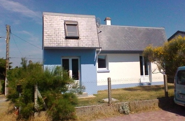 2nd line house 10 meters from the sea-free wifi