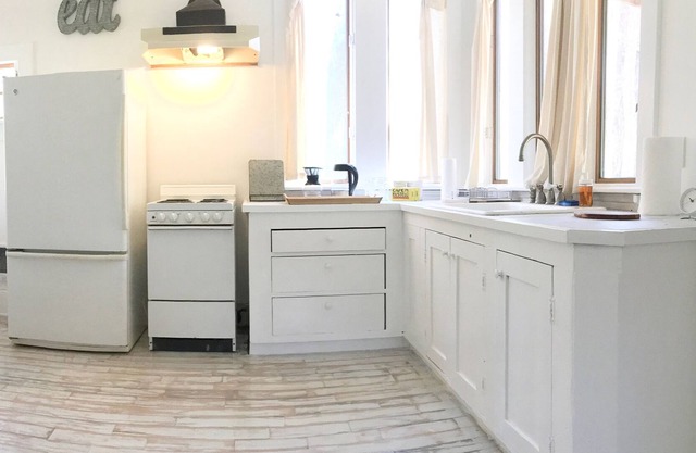 3/2+KIT-3M to DT-Farmhouse on 5 Wooded Acres