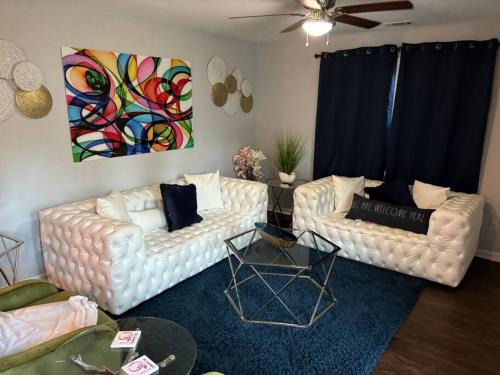 3 bed 3 bath home Dtown Gainesville