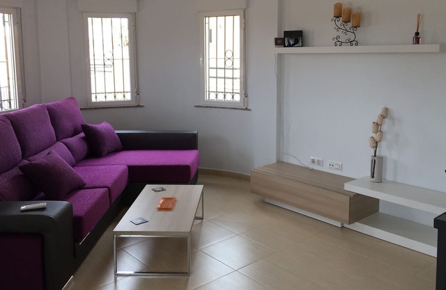 3 Bed detached villa with pool