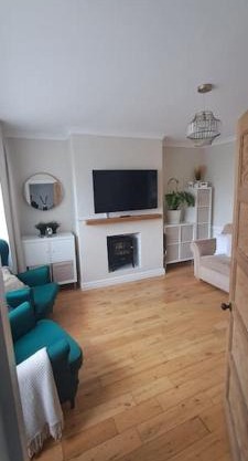 3 Bed Home sleeps 6 in Heart of Cardiff Free Parking