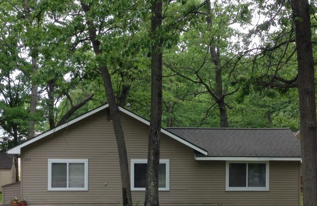 3 Bedroom/1 Bath Houghton Lake Getaway