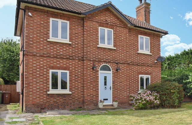 3 bedroom accommodation in Eakring