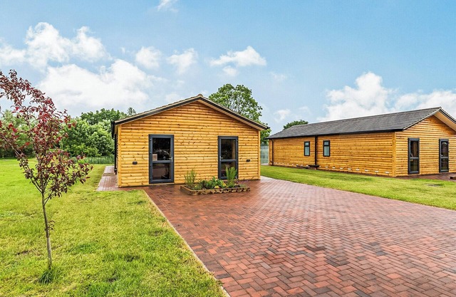 3 bedroom accommodation in Flaxton
