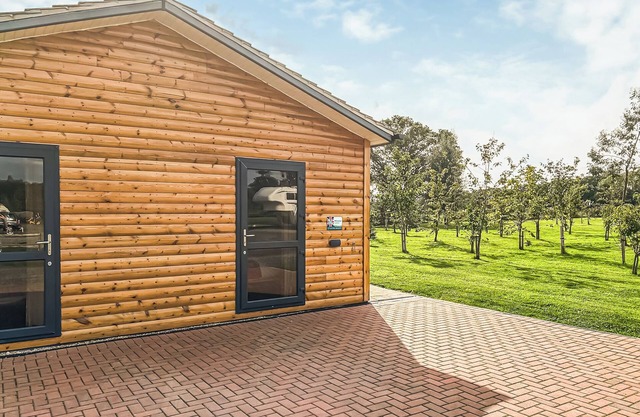 3 bedroom accommodation in Flaxton