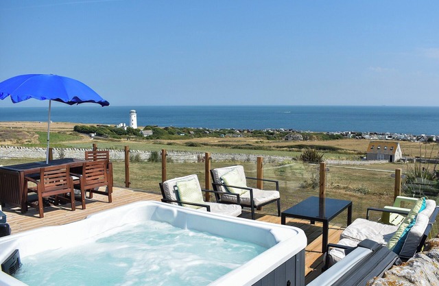 3 bedroom accommodation in Portland, near Weymouth