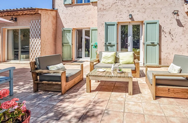 3 bedroom accommodation in Grasse