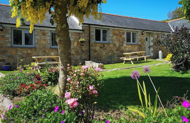 3 bedroom accommodation in Mawla, near Porthtowan