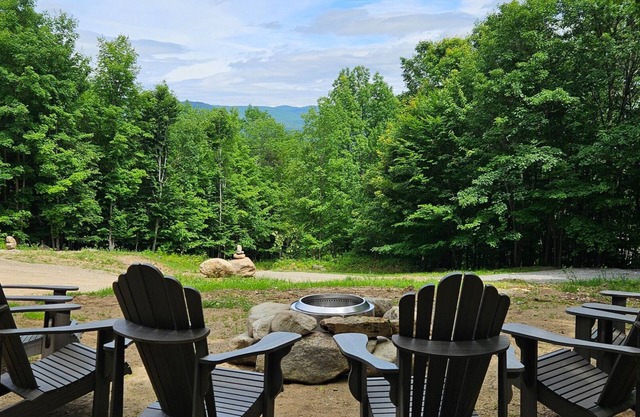 3 Bedroom Adirondack Retreat with Amazing Mountain views!