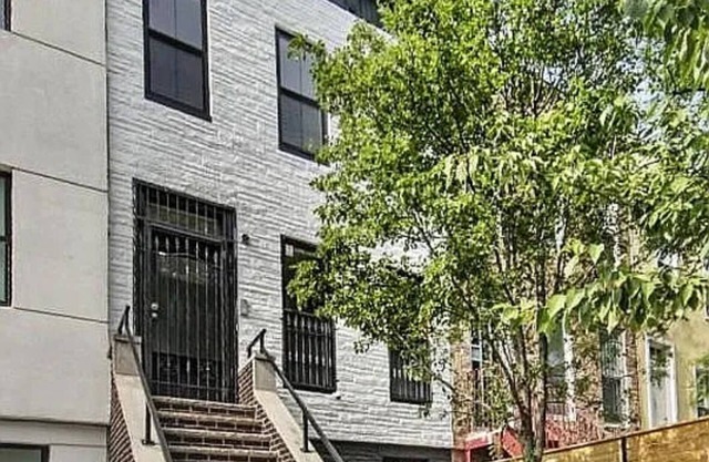 3-bedroom apartment in welcoming Brooklyn-Broadway Junction