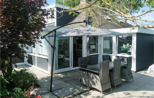 3 Bedroom Awesome Home In Stavenisse