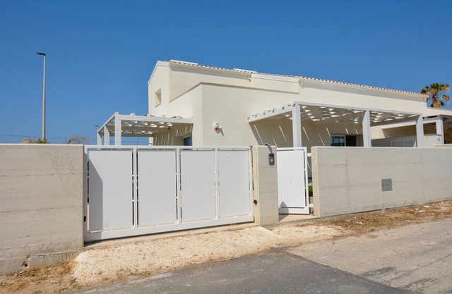 3 bedroom beautiful home in Kaukana