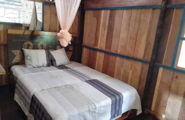 3-bedroom bungalow in tranquil Iquitos with WiFi, a solo 30 minutos Padre Cocha.
