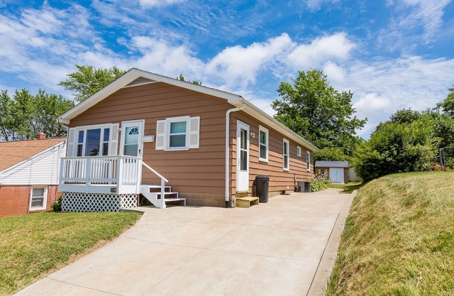 3 bedroom ERIE-sistable home!