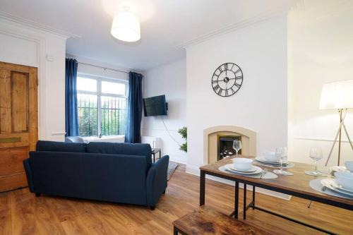 3 Bedroom Home with Free parking