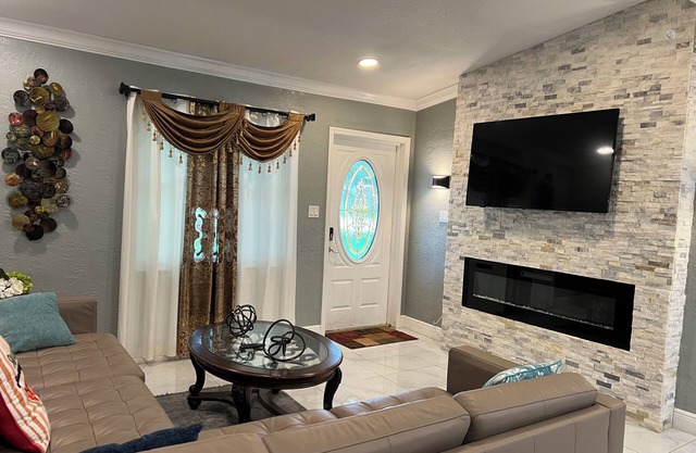3-bedroom house in brilliant St. Petersburg with AC
